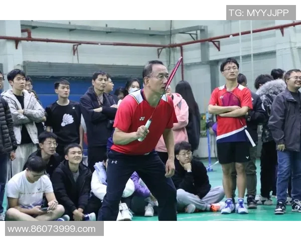 深圳羽毛球队与广州羽毛球队赛后复盘探讨灵活性与战术应变能力 深圳羽毛球队与广州羽毛球队赛后复盘探讨灵活性与战术应变能力