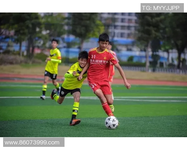 不被定义的亚洲足球明星如何突破界限展现独特魅力与实力 不被定义的亚洲足球明星如何突破界限展现独特魅力与实力